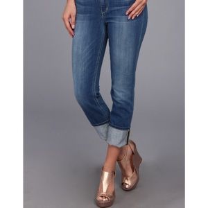 Joe’s Jeans Straight Leg Capri Mid Rise